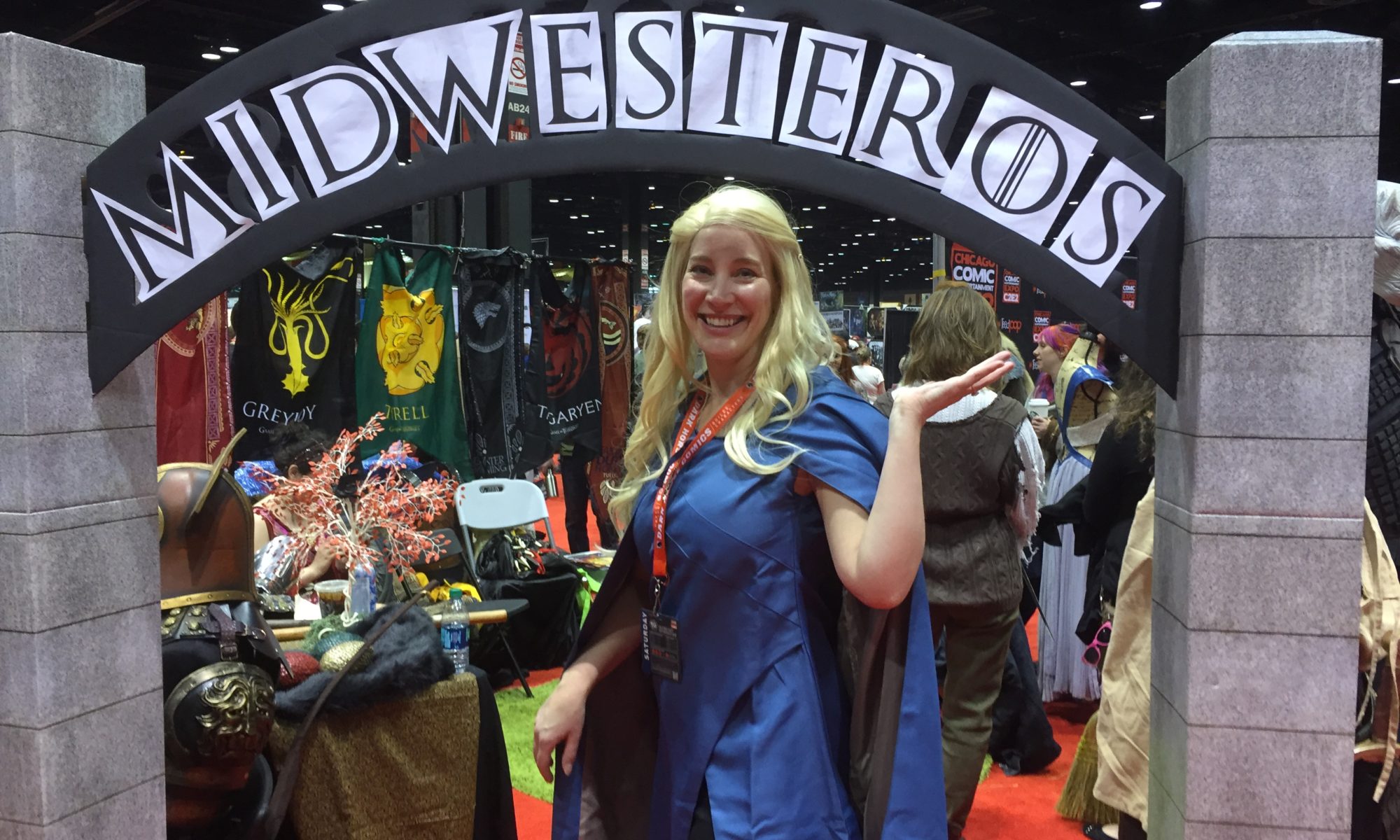 C2e2 cosplay daenerys baby dragons